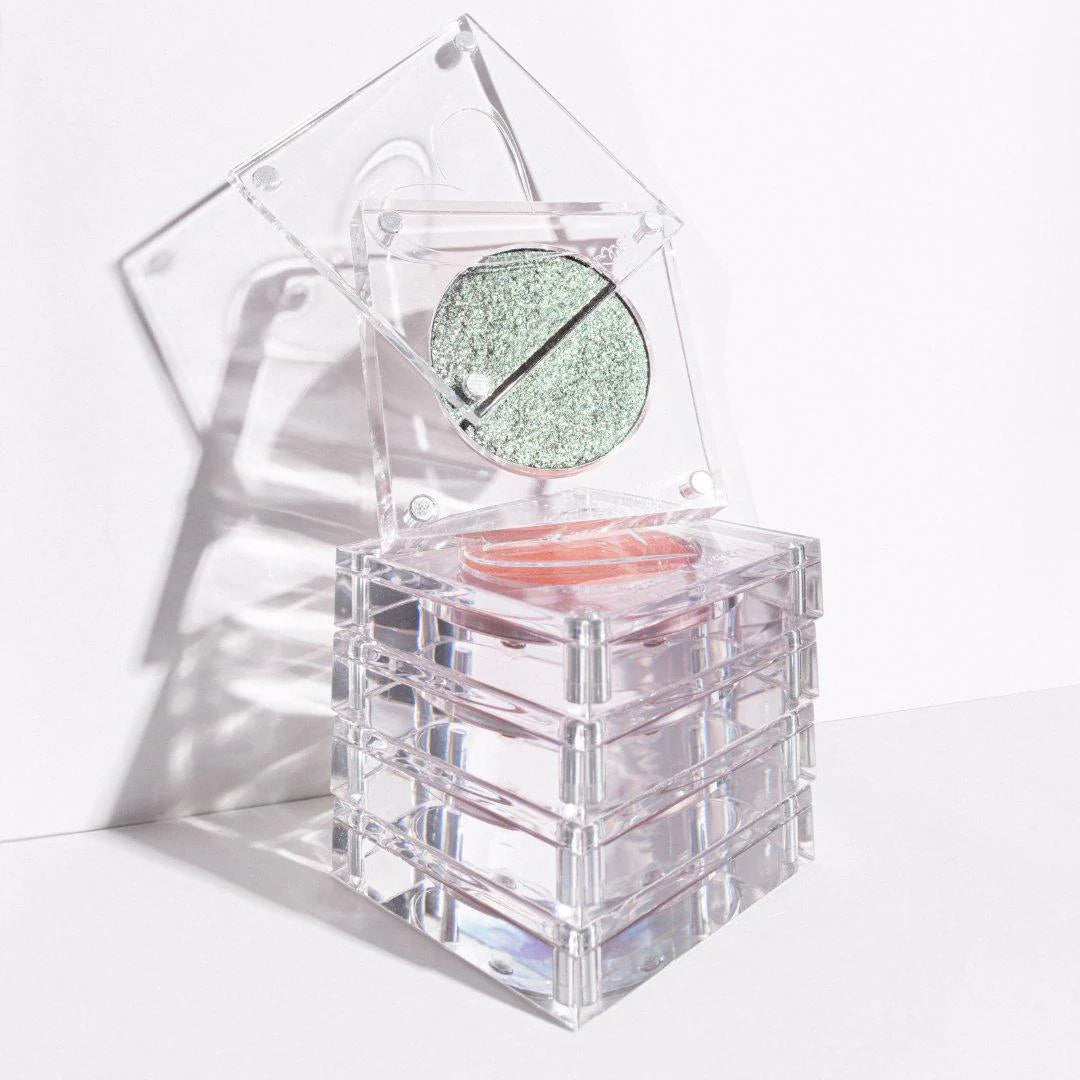 Riding Solo Single Shadow - Beauty Creations